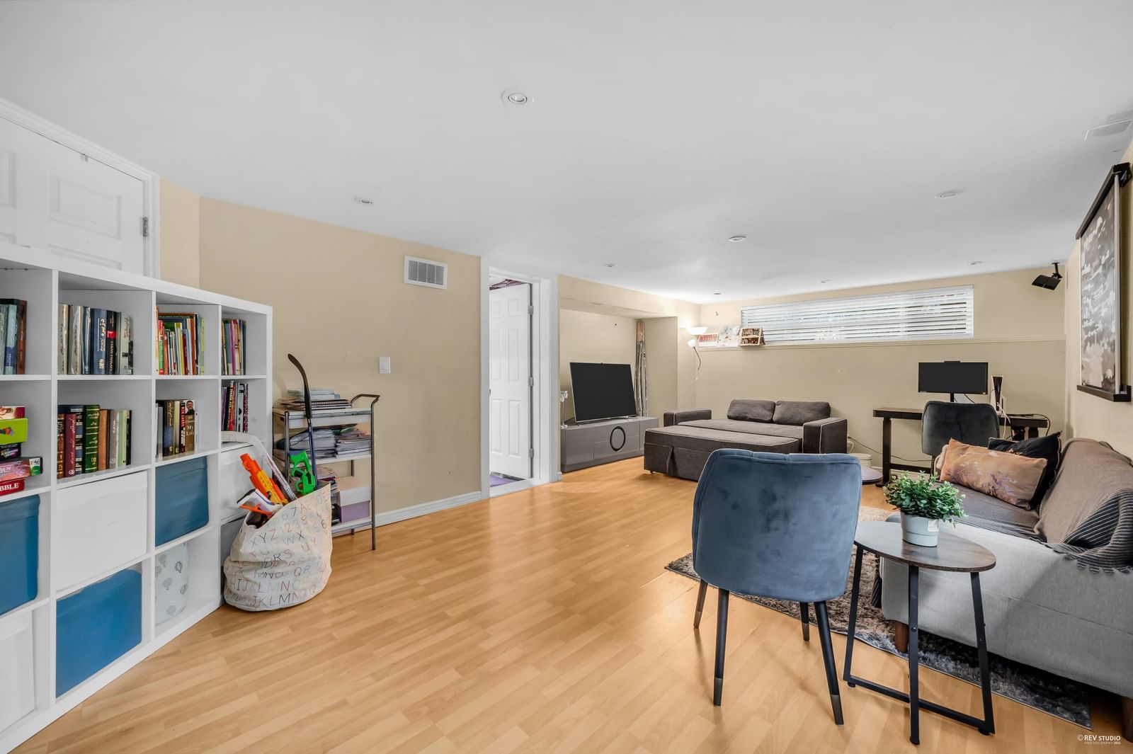 Listing Image 18