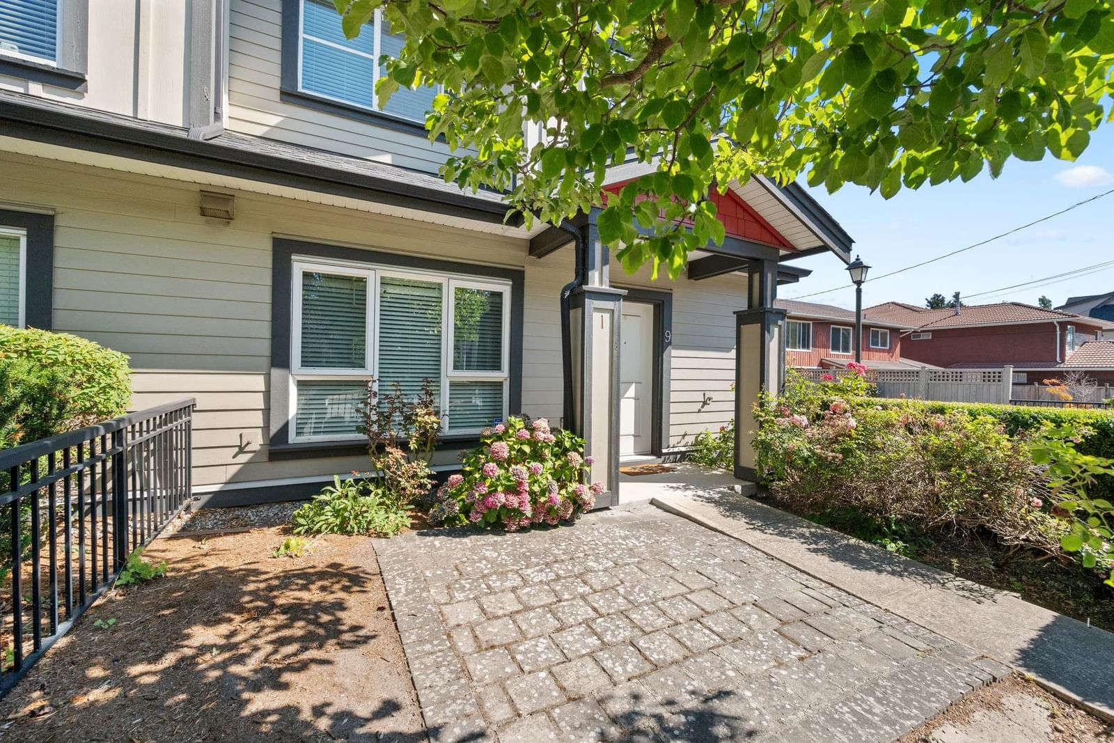 Listing Image 21