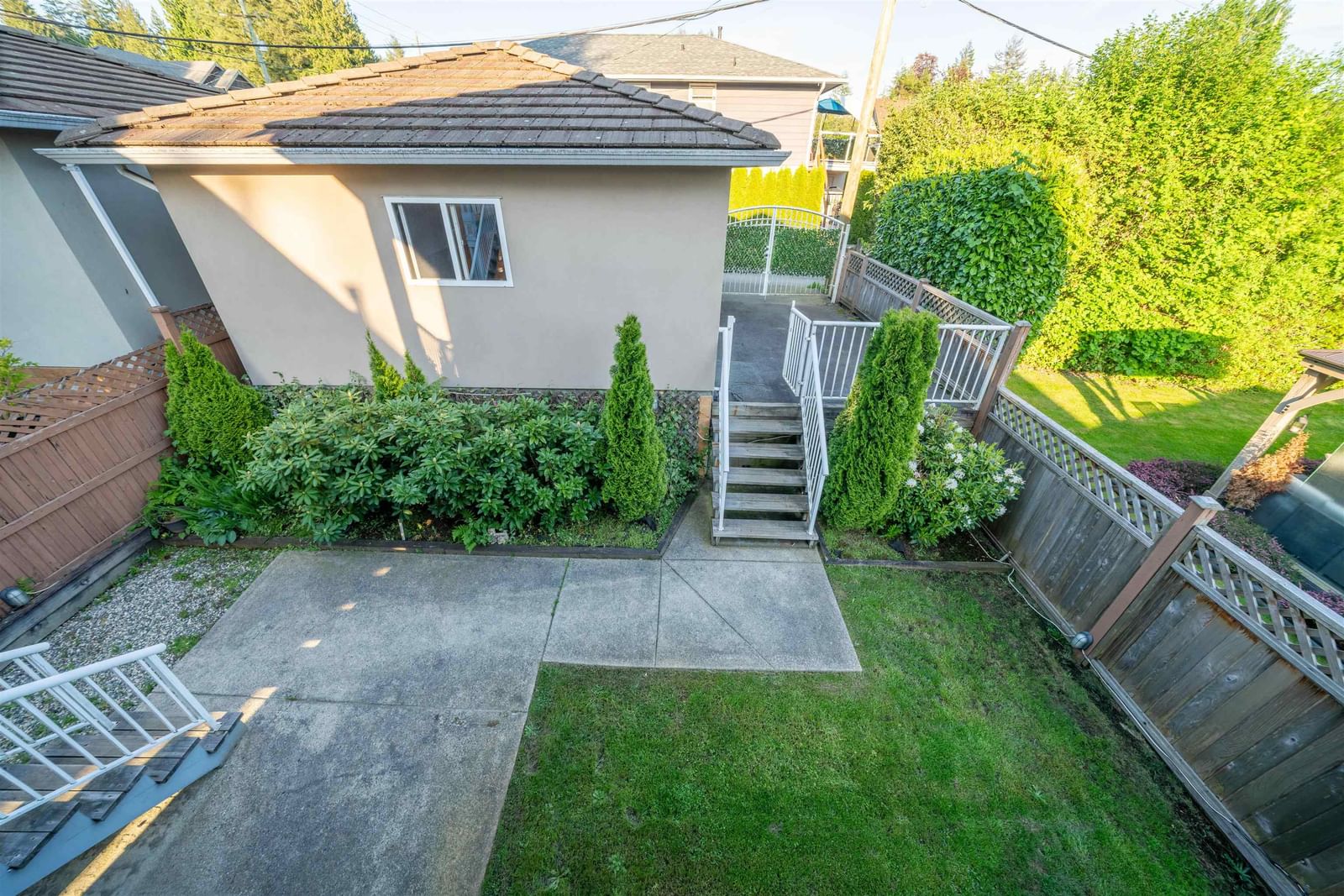 Listing Image 15