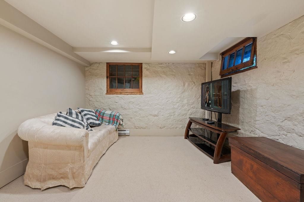 Listing Image 37