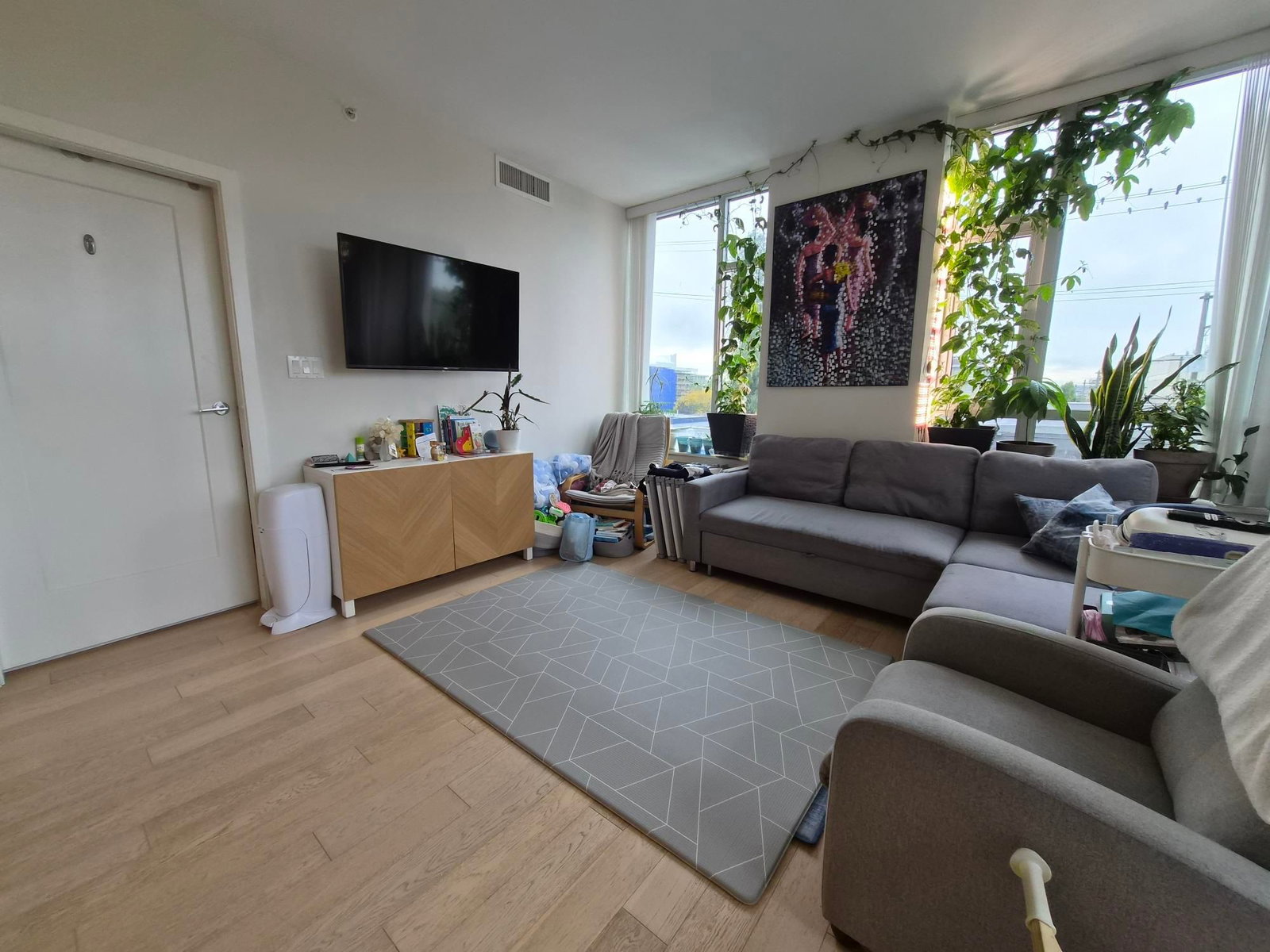 Listing Image 17