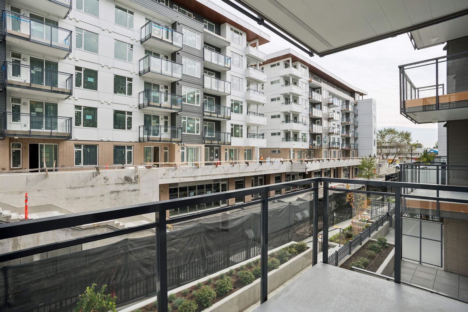 Listing Image 18