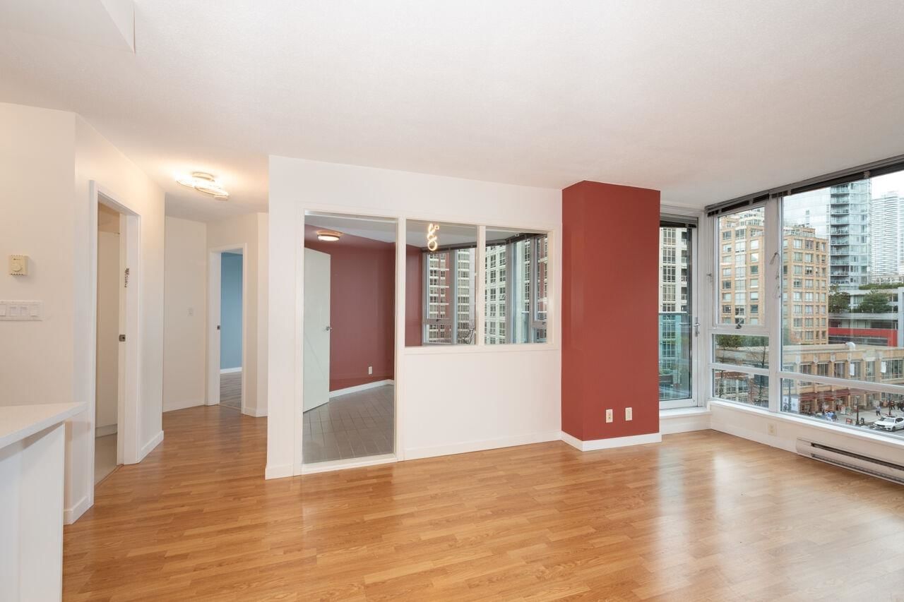 Listing Image 23