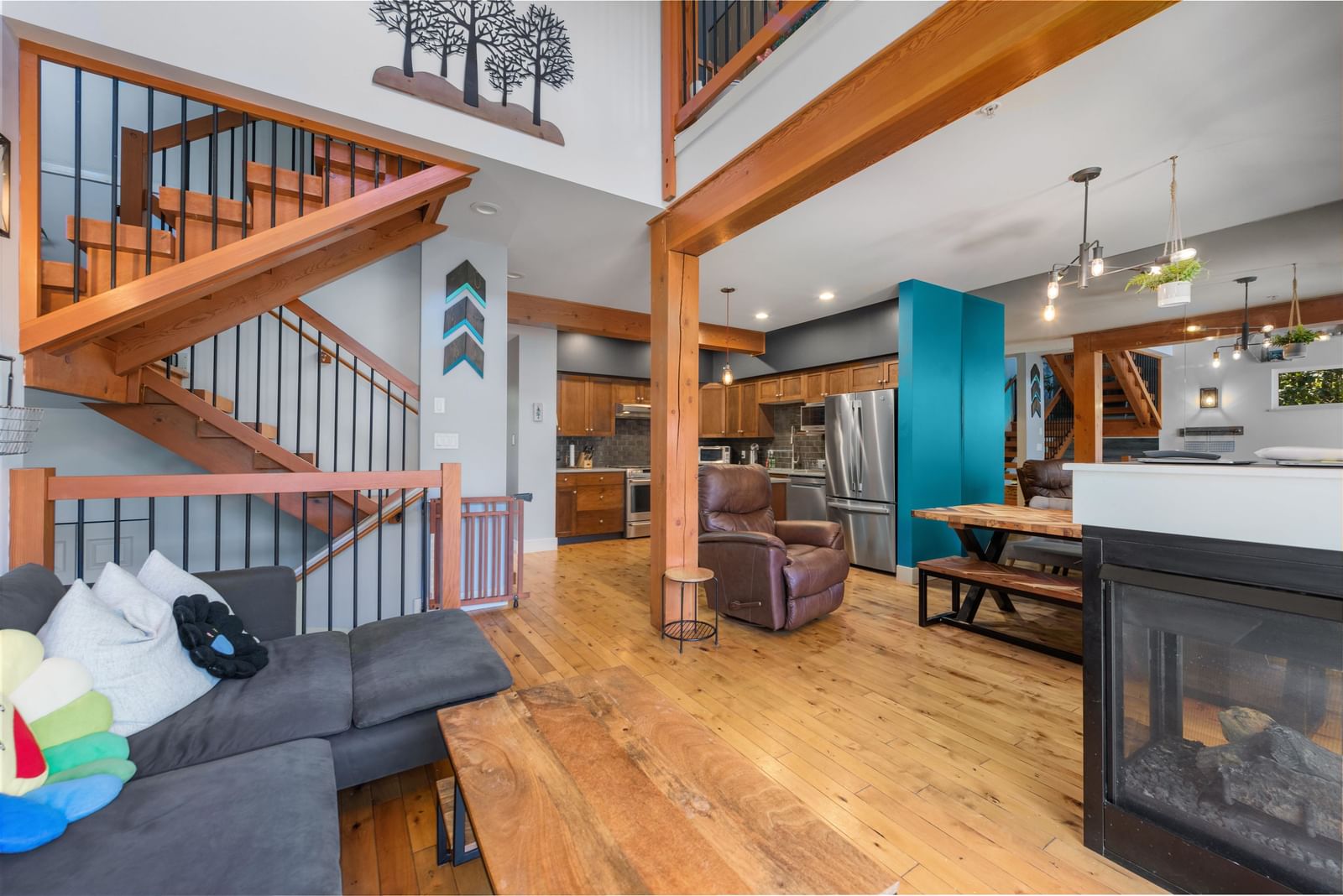 Listing Image 8