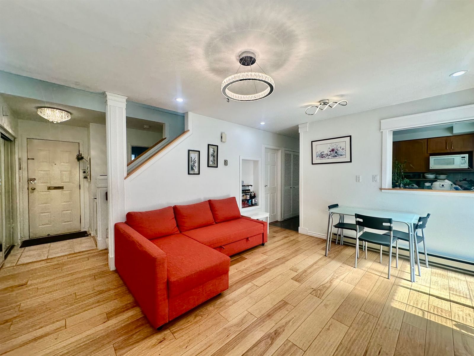 Listing Image 9