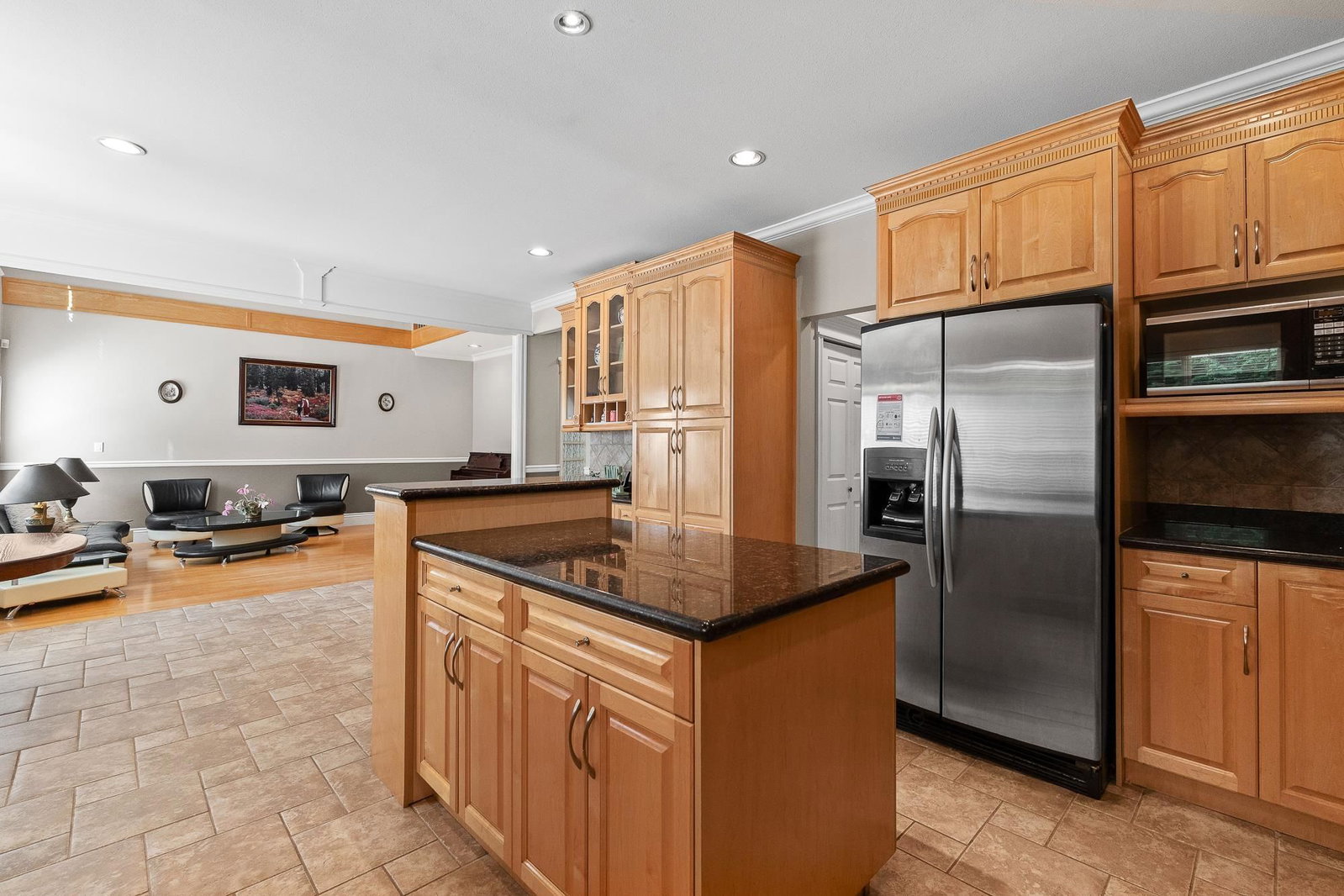 Listing Image 11