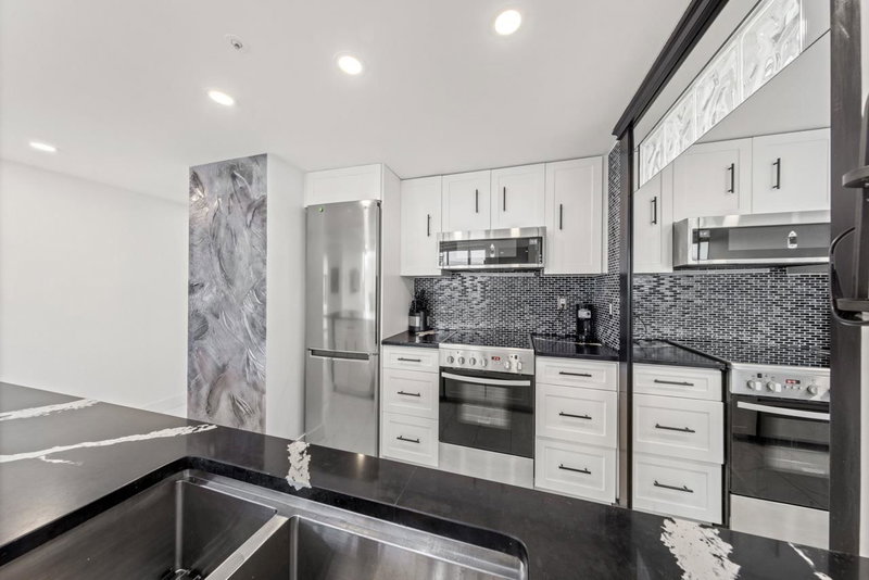 3201 - 183 Keefer Place, Vancouver, V6B 6B9 | Image 3