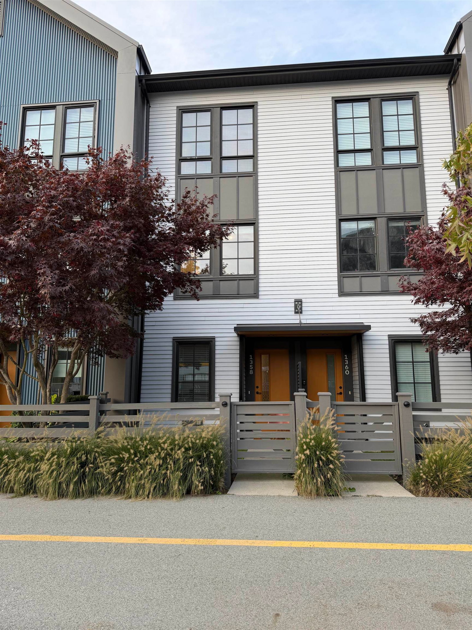 Listing Image 17