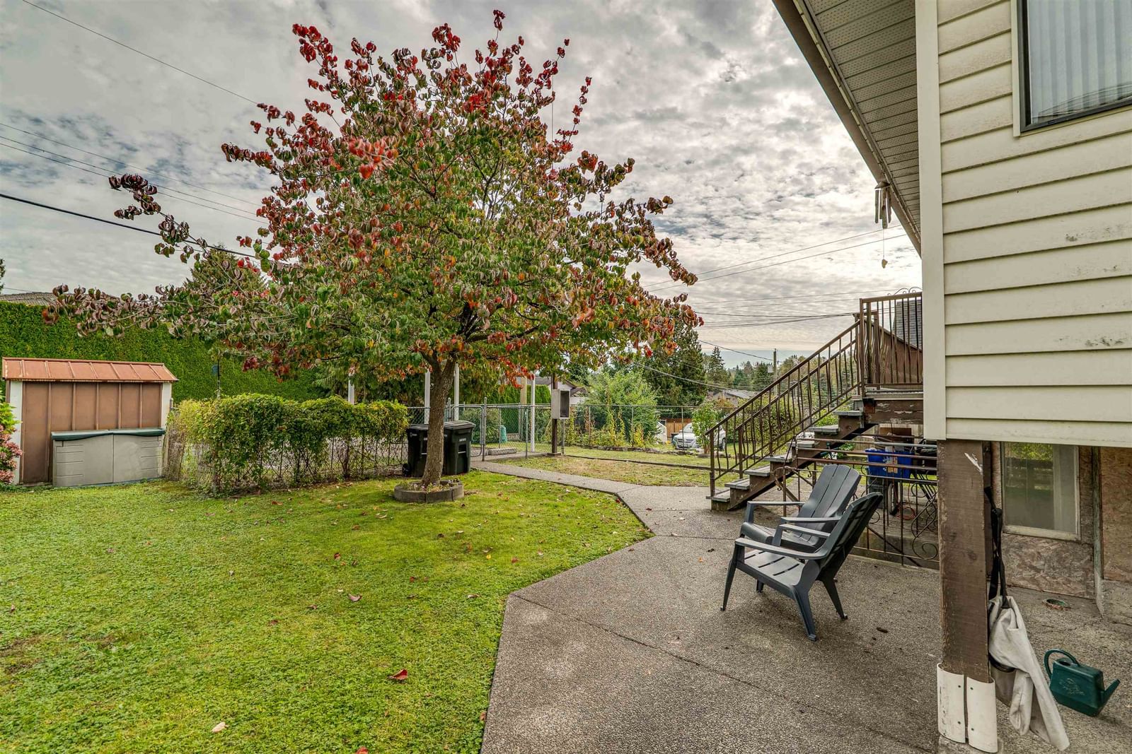 Listing Image 3