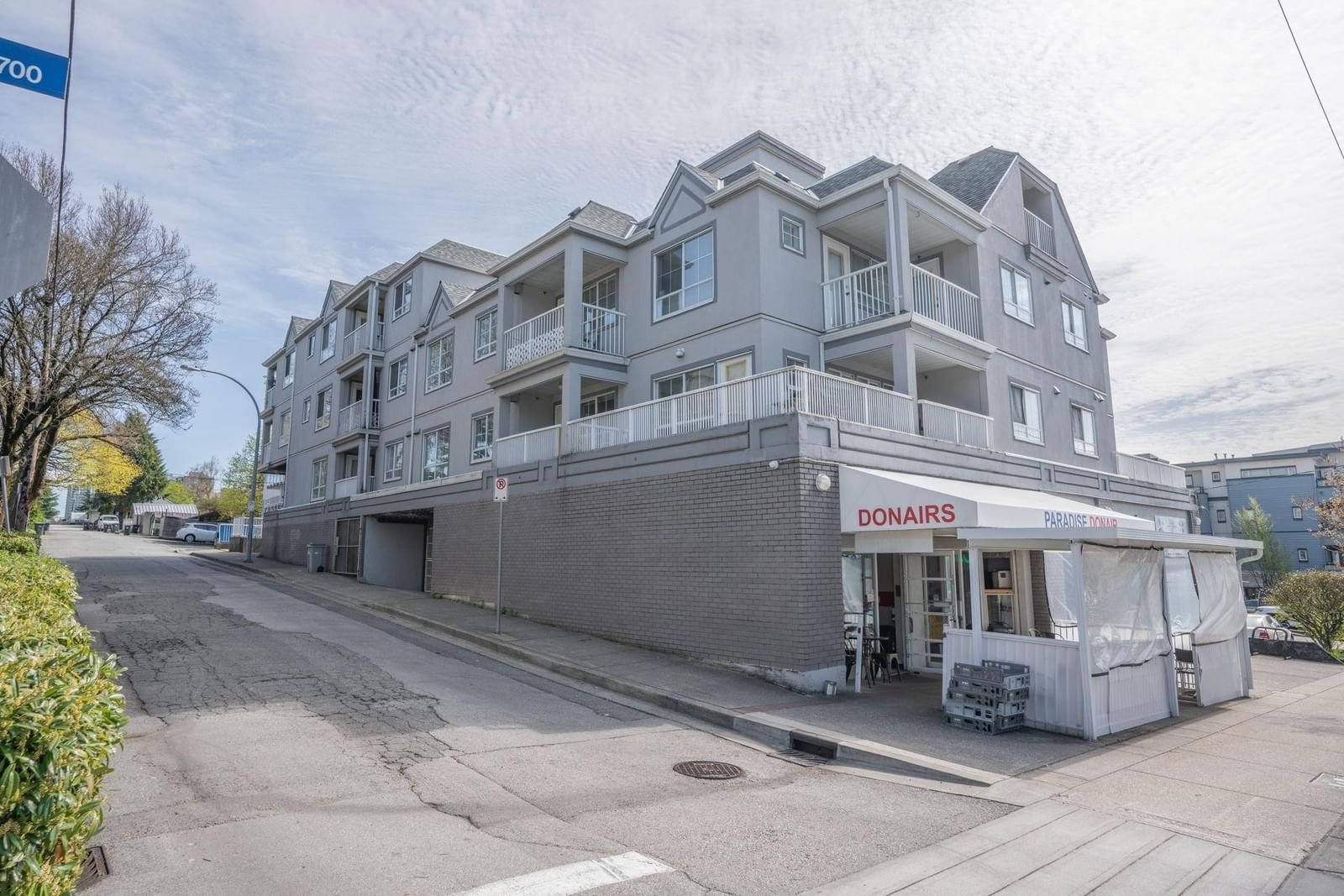 Listing Image 19