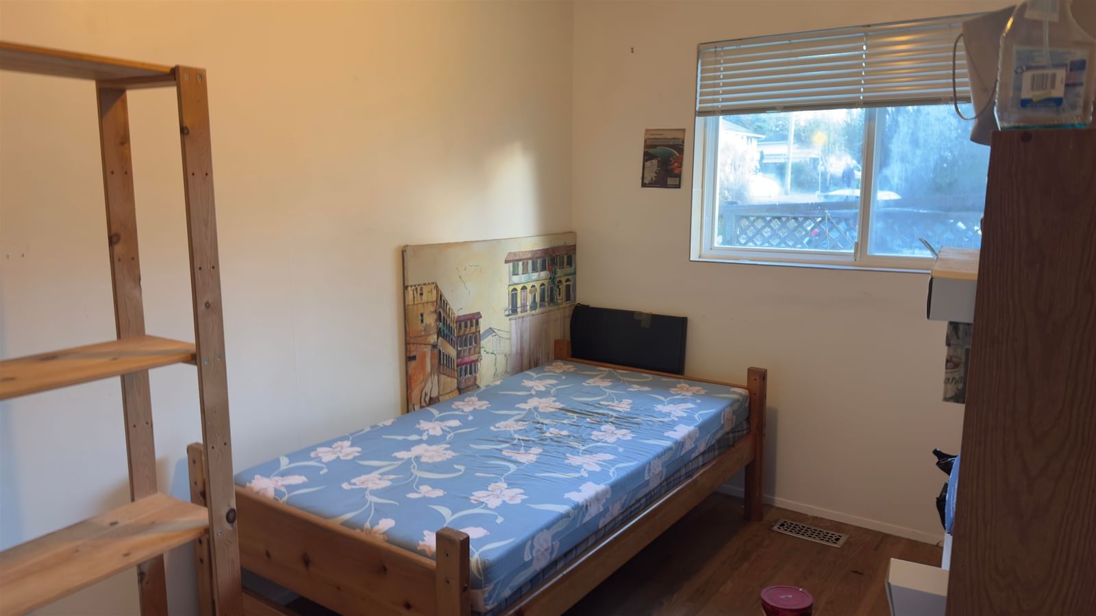 Listing Image 17