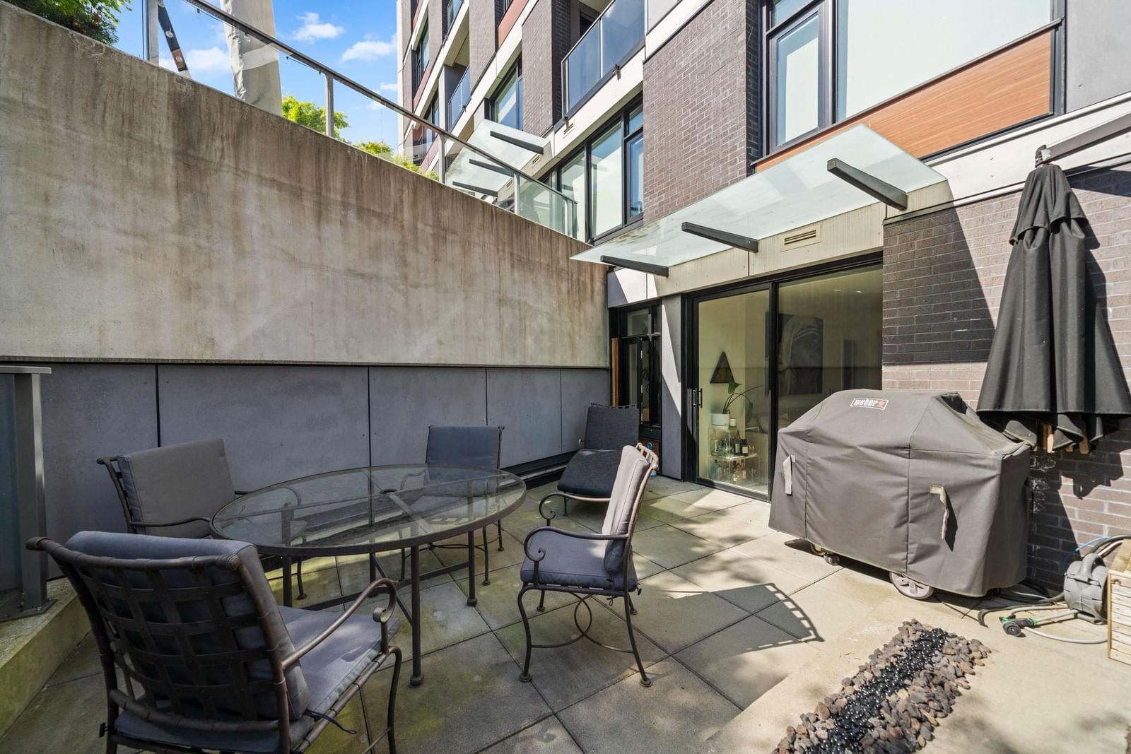 Listing Image 17