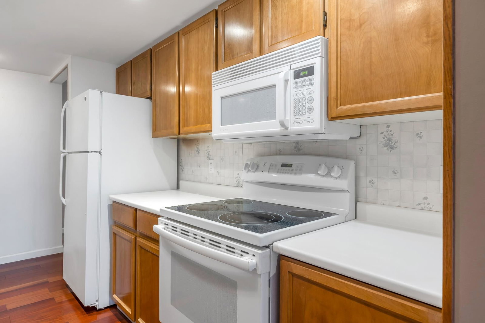 Listing Image 20