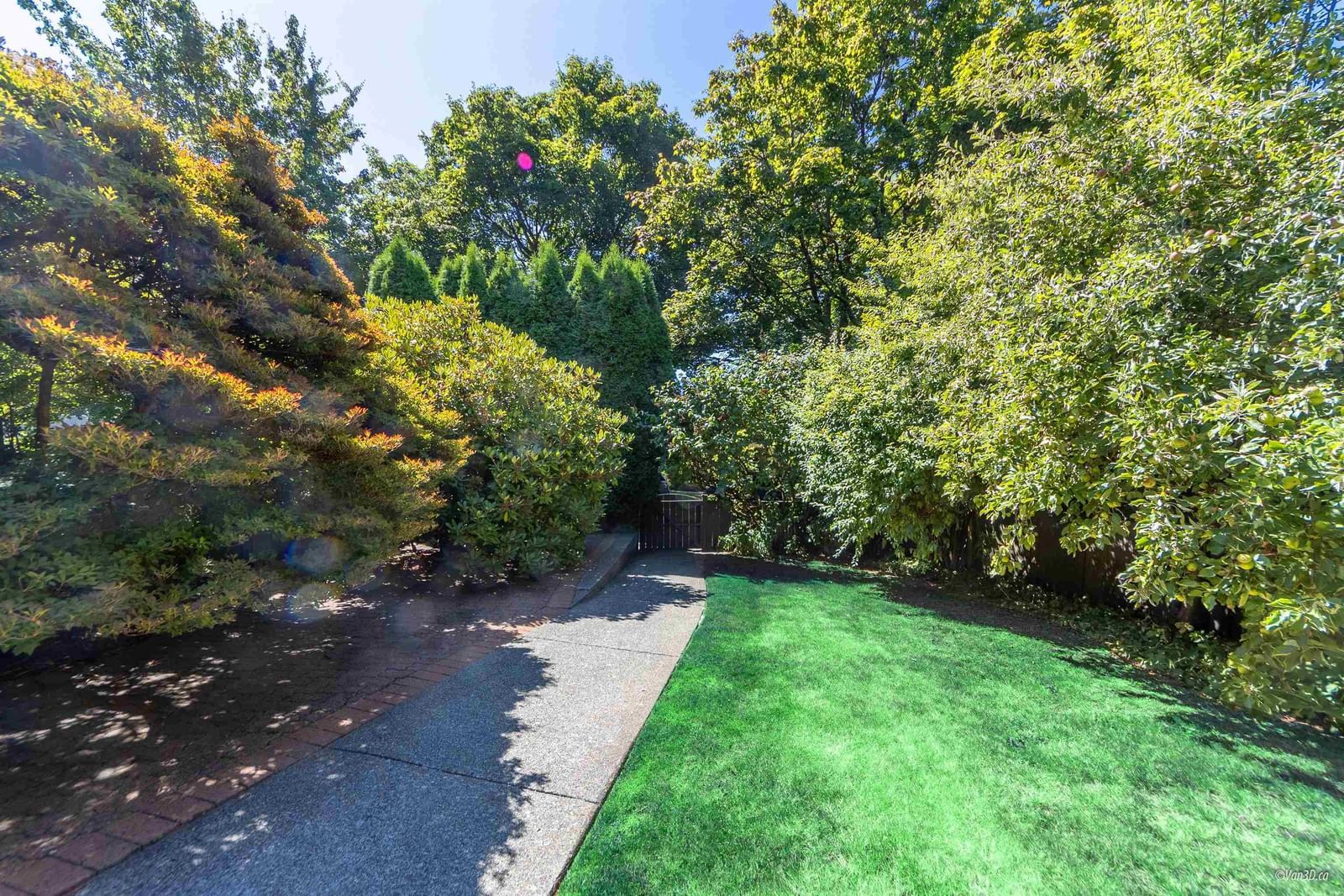 Listing Image 5