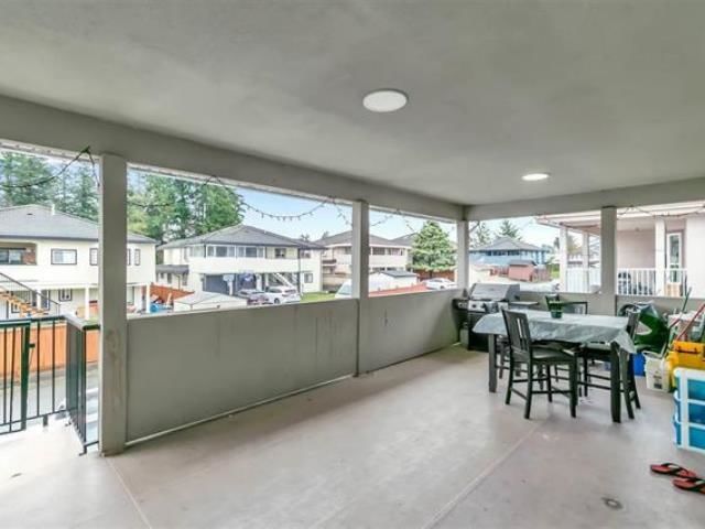 Listing Image 16