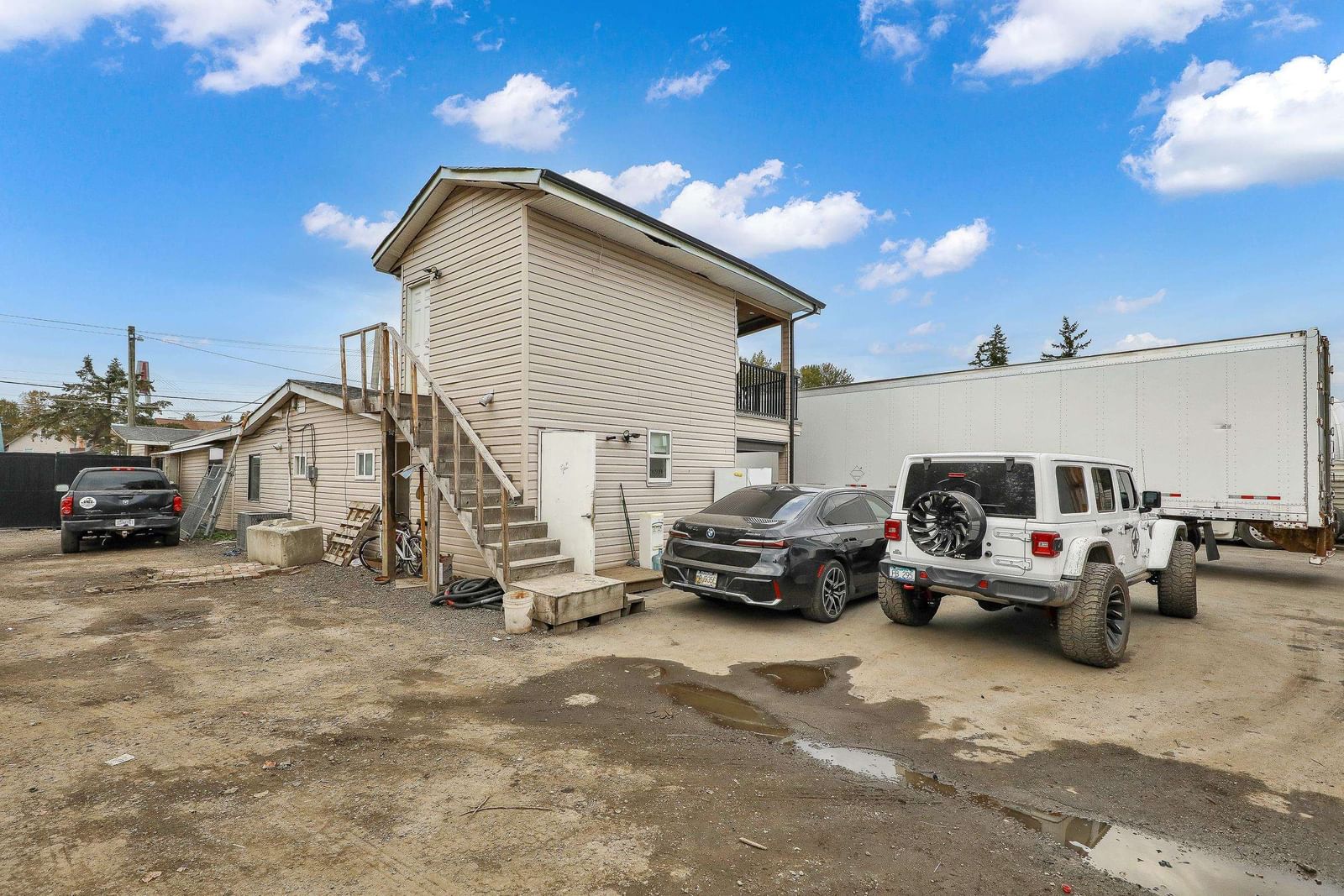 Listing Image 23