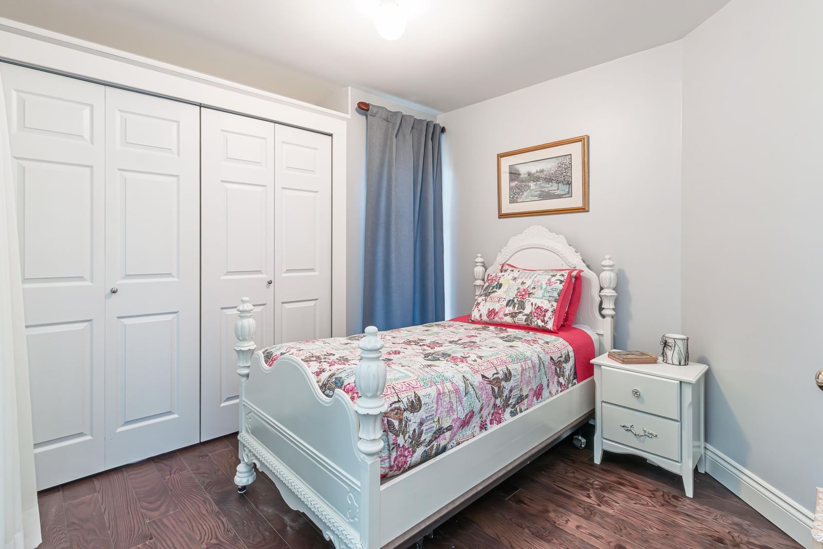 Listing Image 12