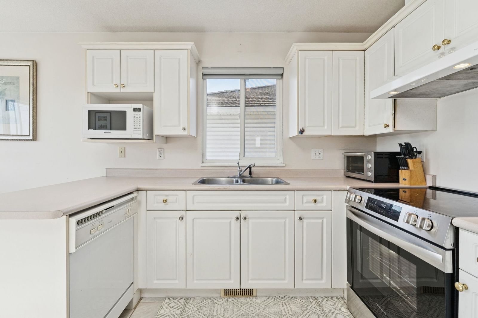 Listing Image 13