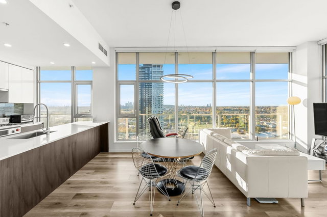 4602 - 1888 Gilmore Avenue