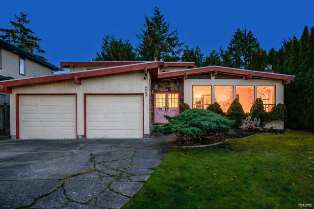 8880 Carmichael Street