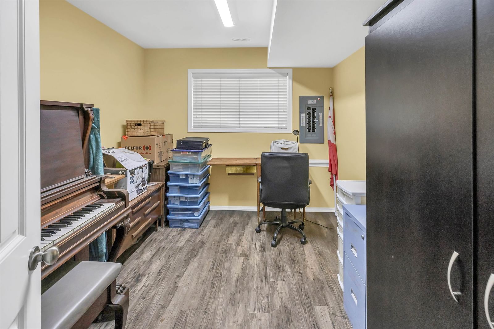 Listing Image 23