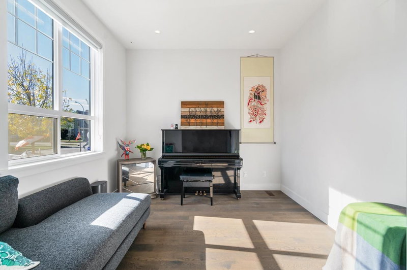 16509 25 Avenue, Surrey, V3Z 0S2 | Image 2