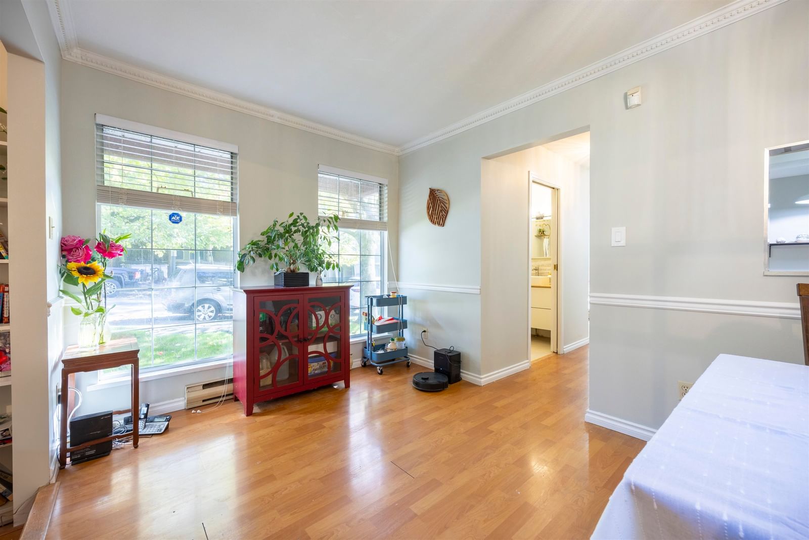 Listing Image 14