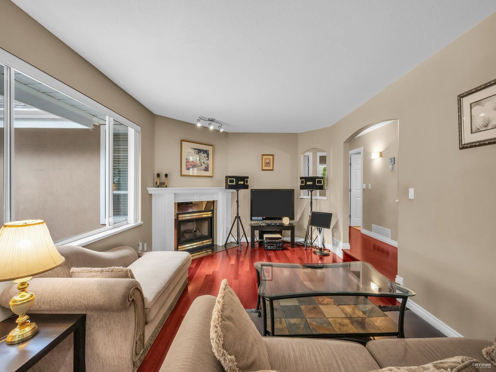 Listing Image 19