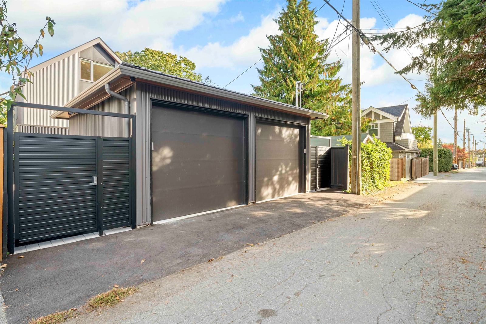 Listing Image 33