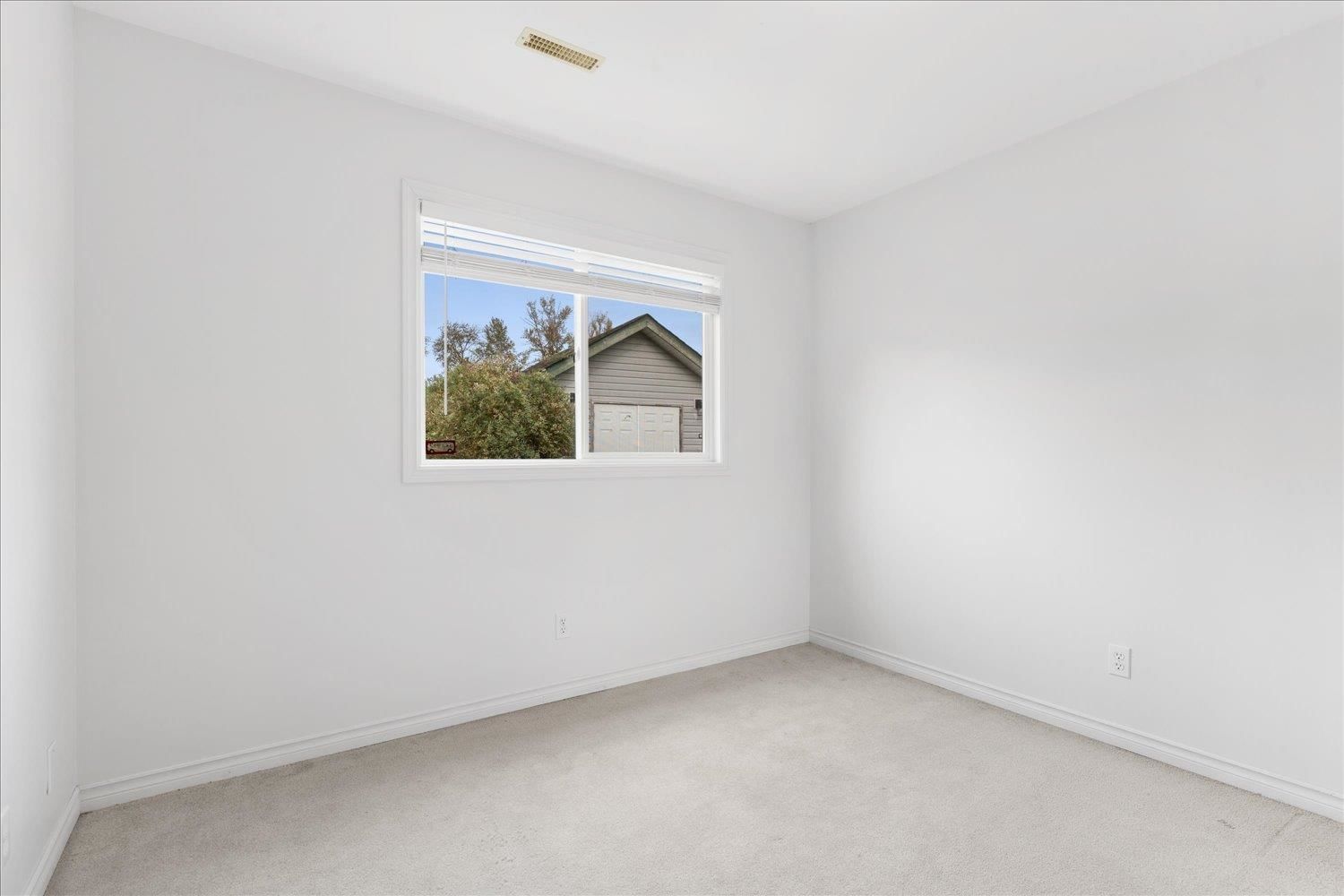 Listing Image 30