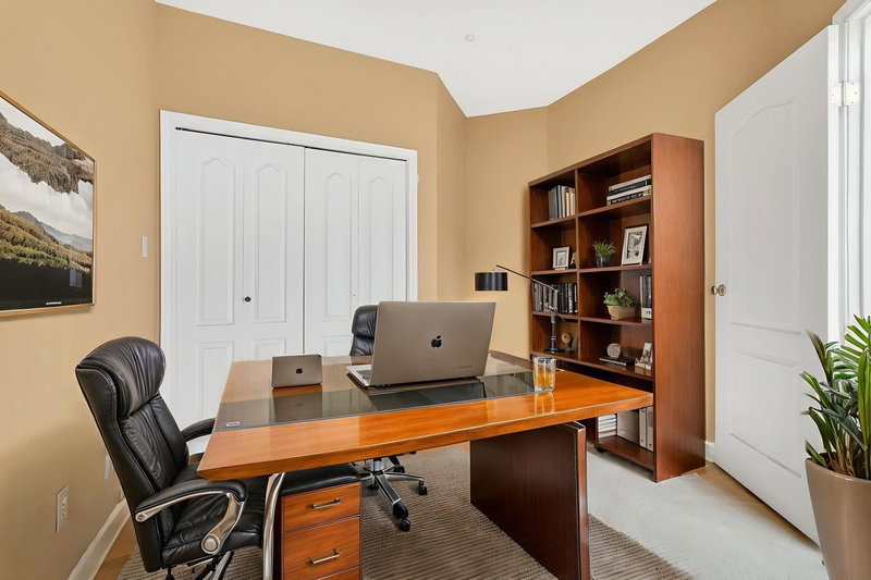 304 - 4753 River Road, Ladner, V4K 1R9 | Image 3