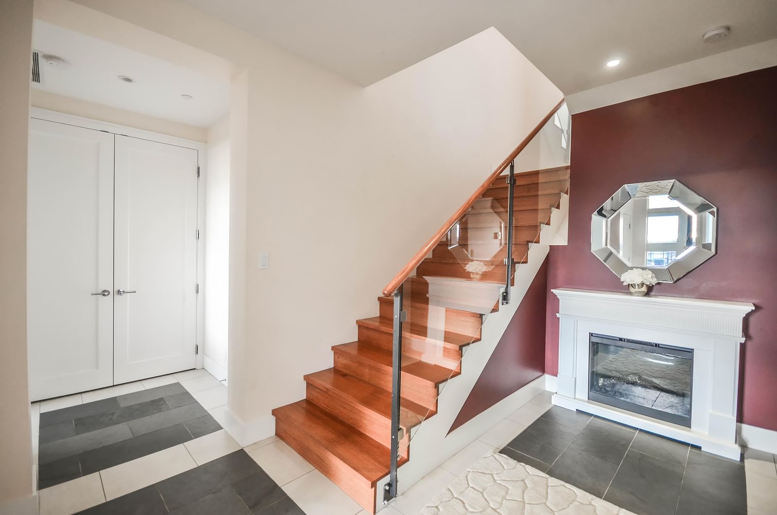 Listing Image 24