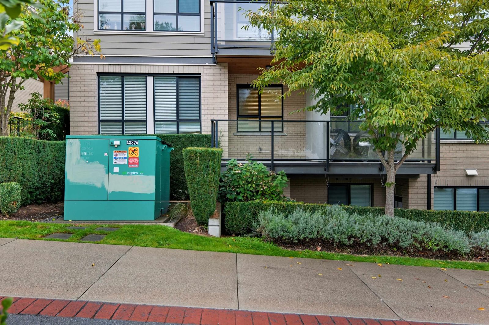 Listing Image 16