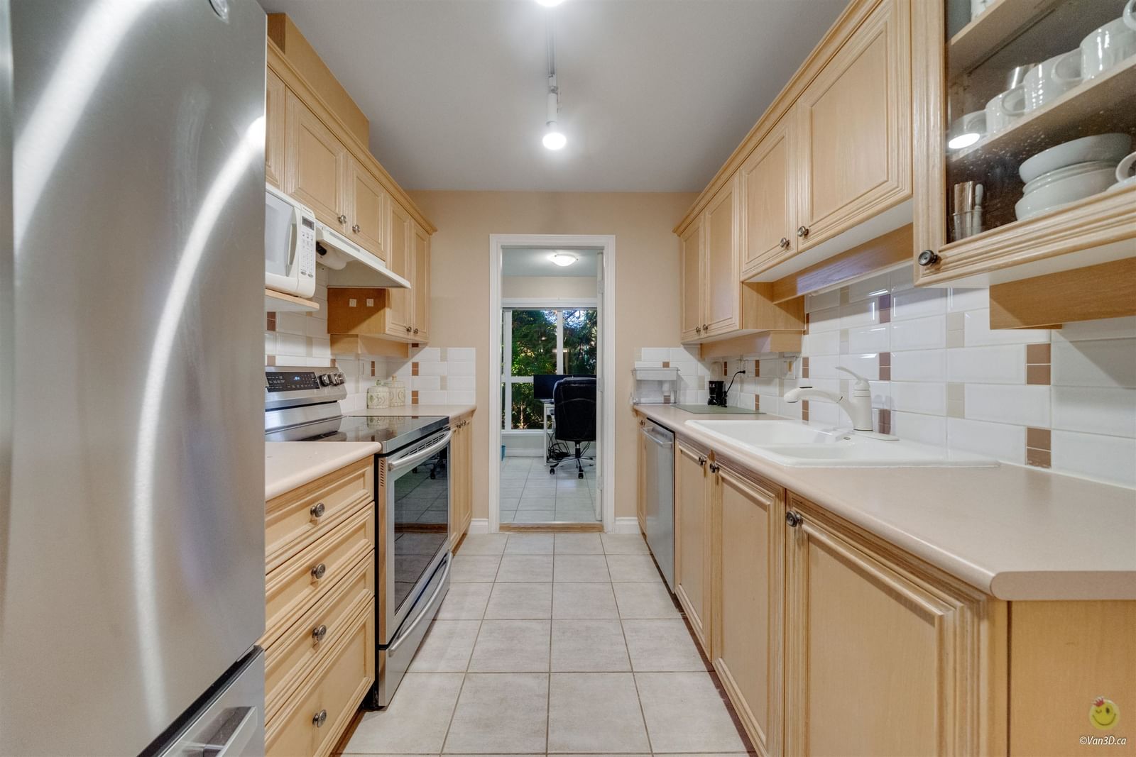 Listing Image 5