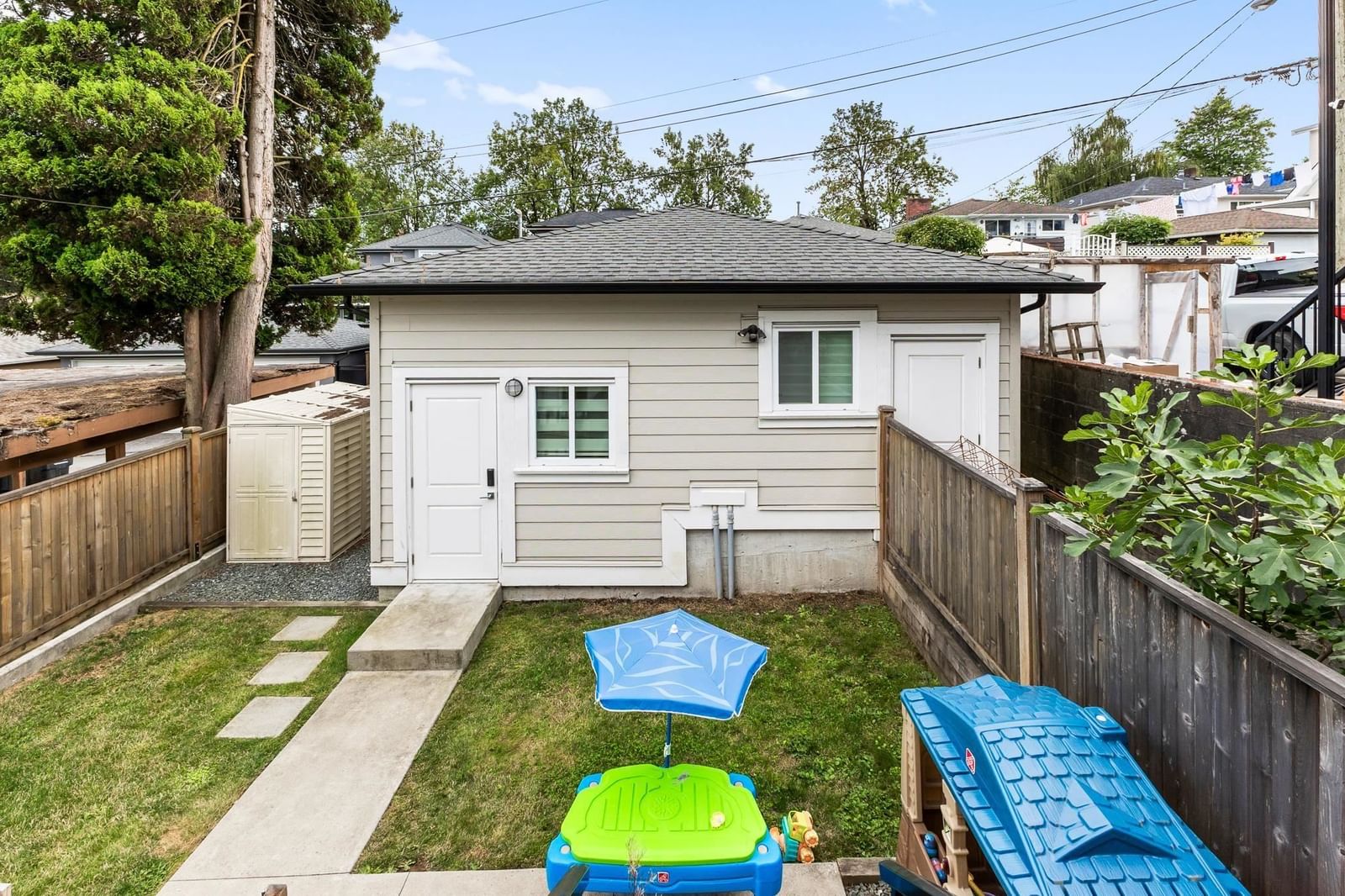 Listing Image 21