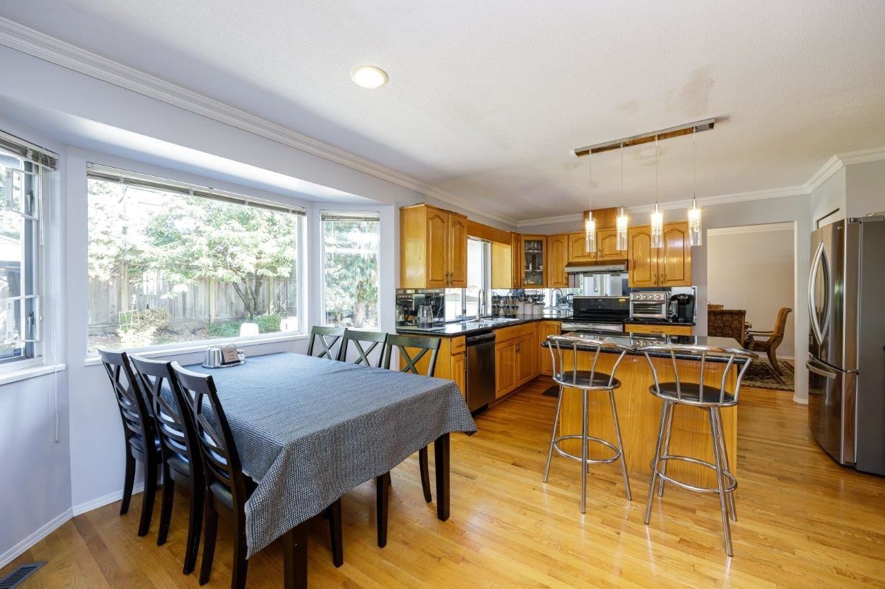 Listing Image 11