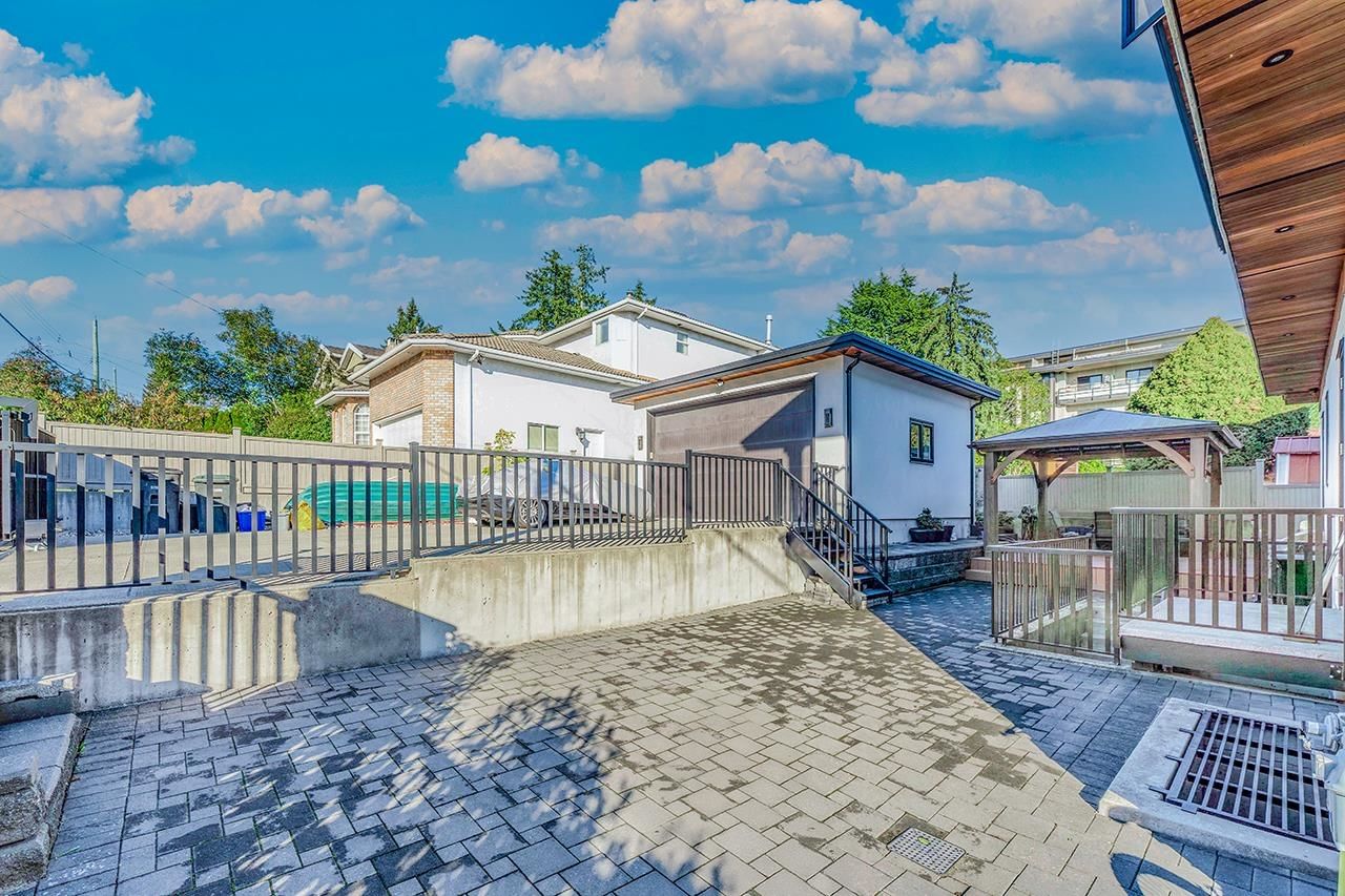 Listing Image 22