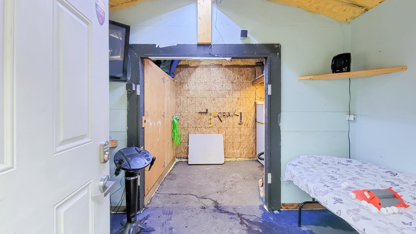 Listing Image 19