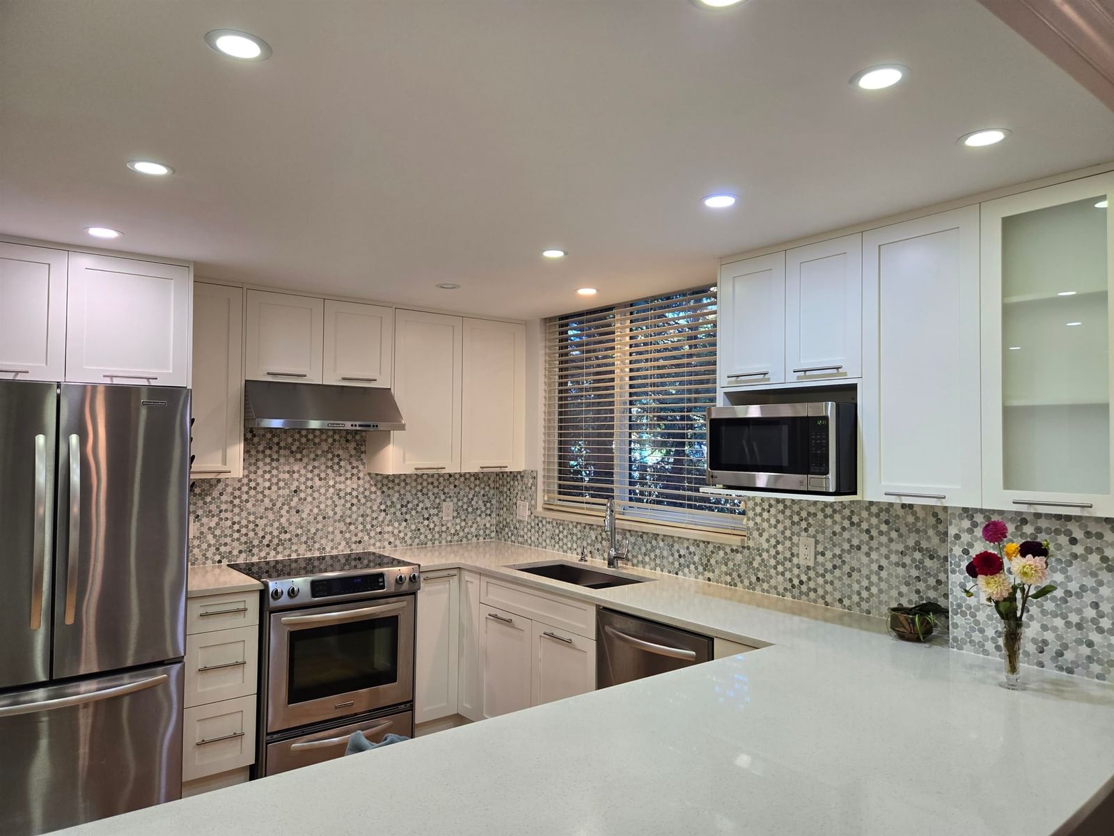 Listing Image 9