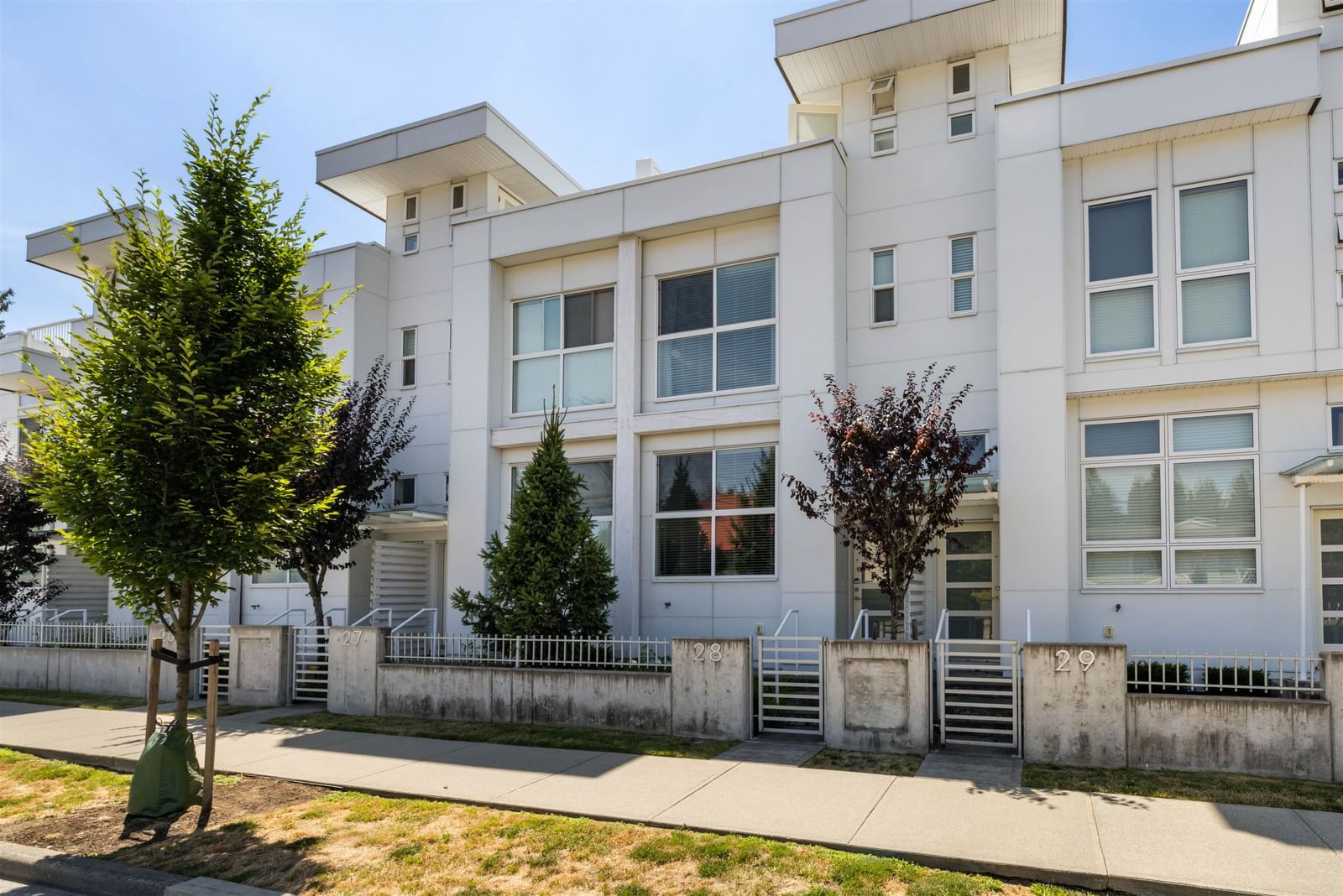 Listing Image 19