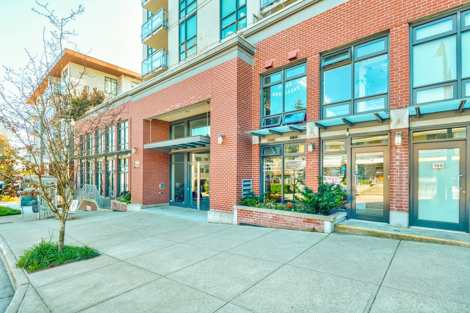 Listing Image 4