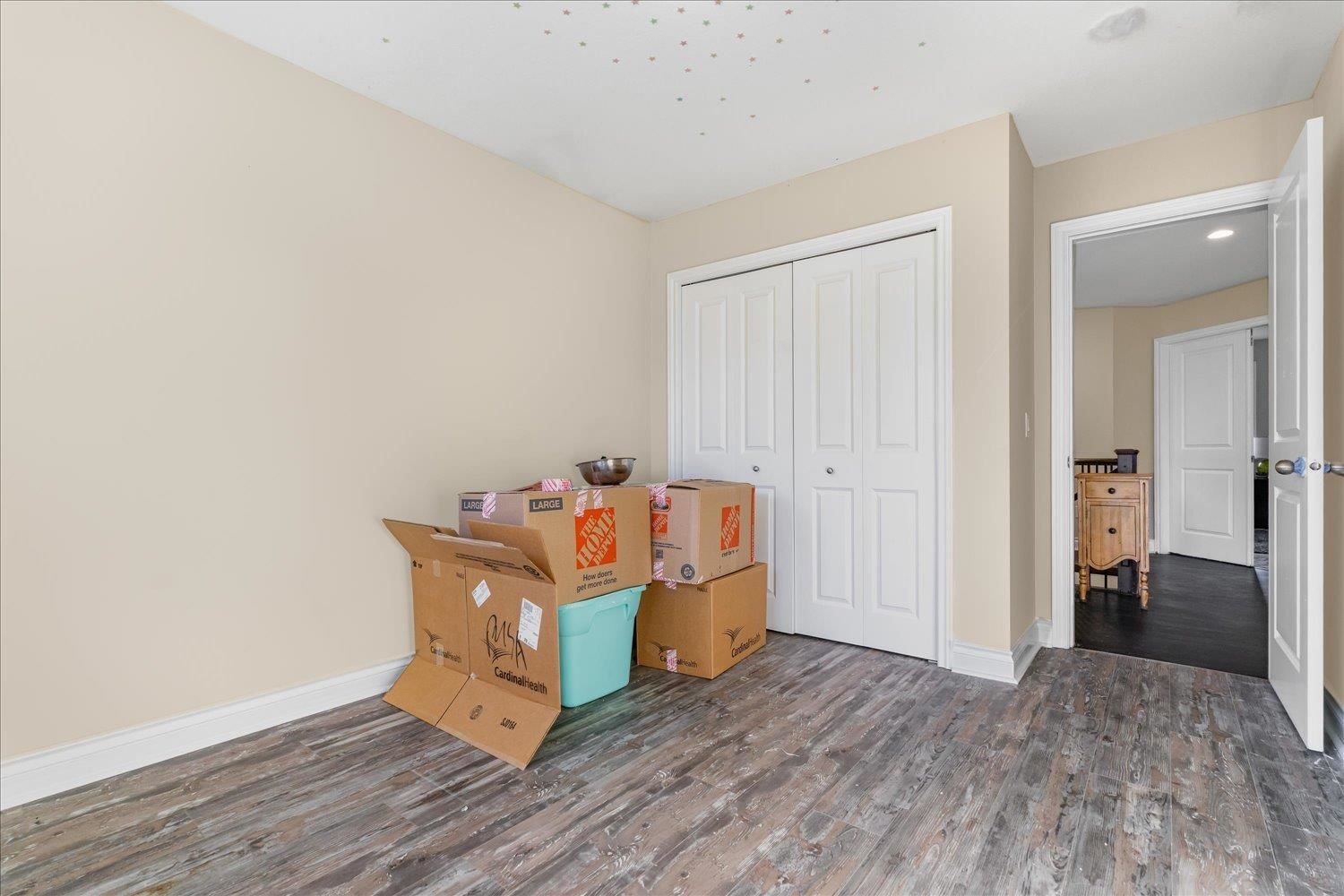 Listing Image 22
