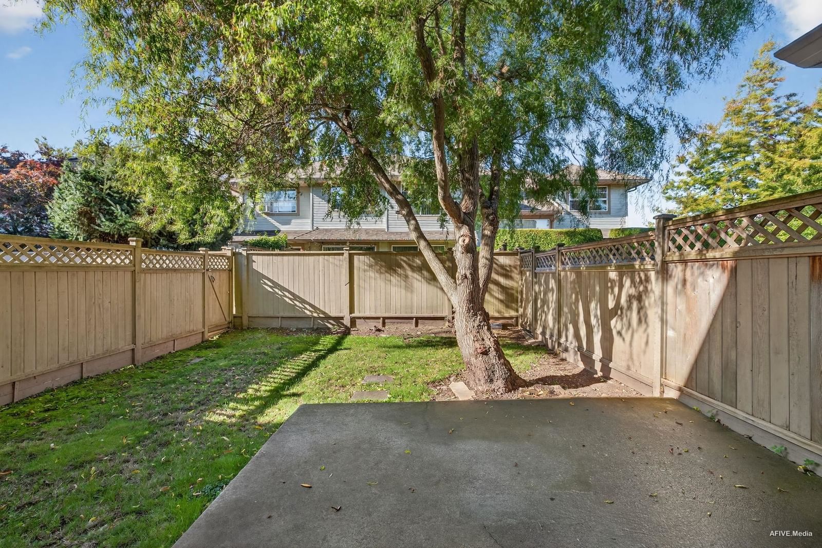 Listing Image 23