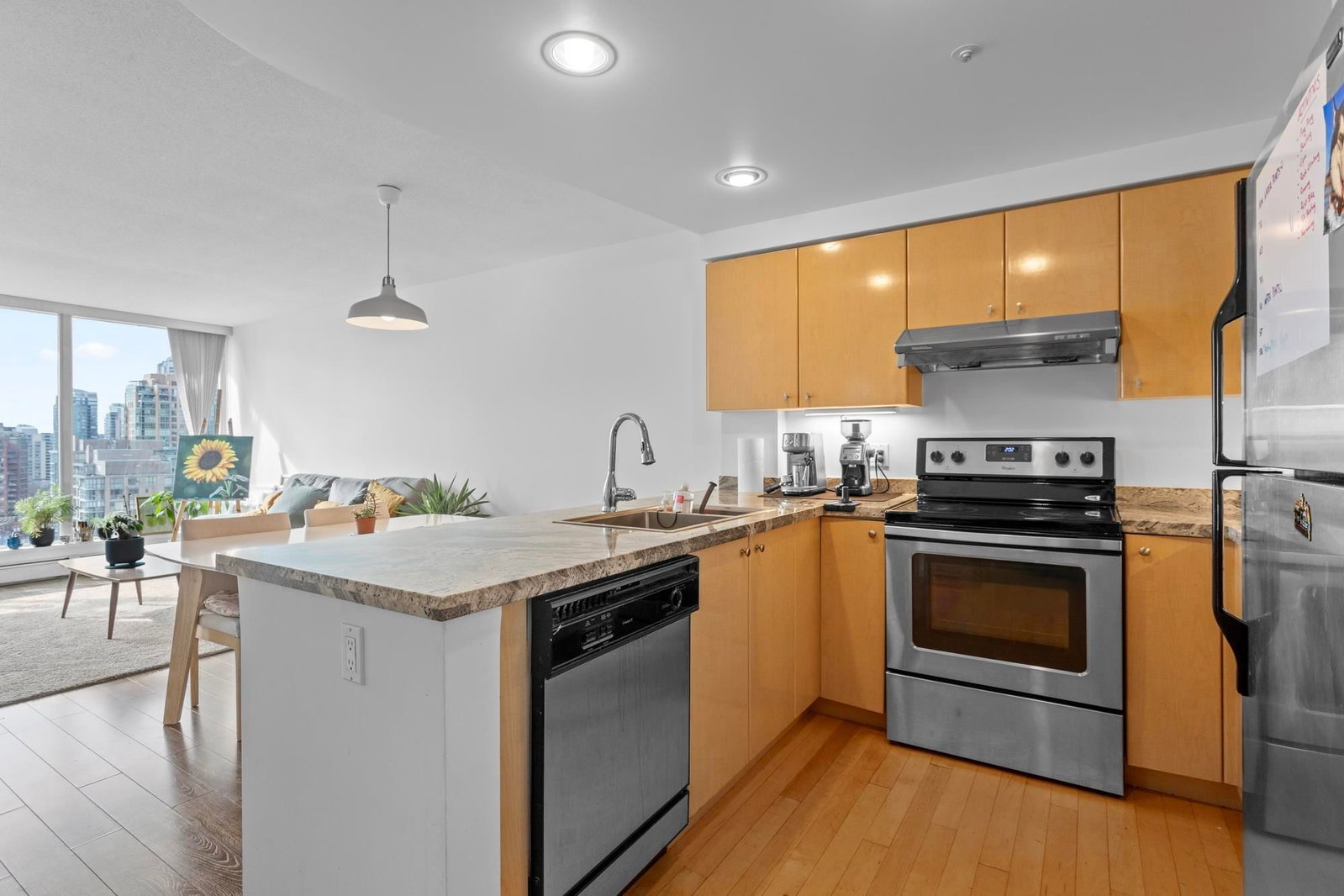 Listing Image 18