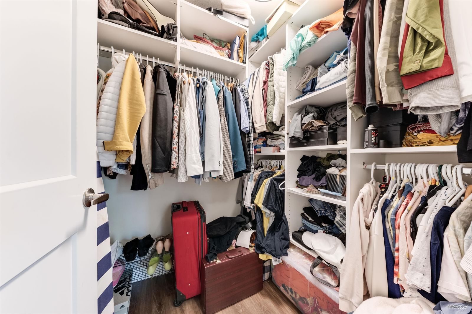 Listing Image 12