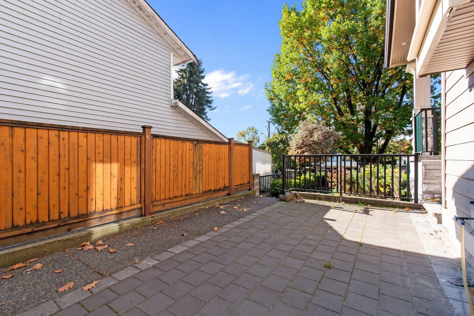 Listing Image 24