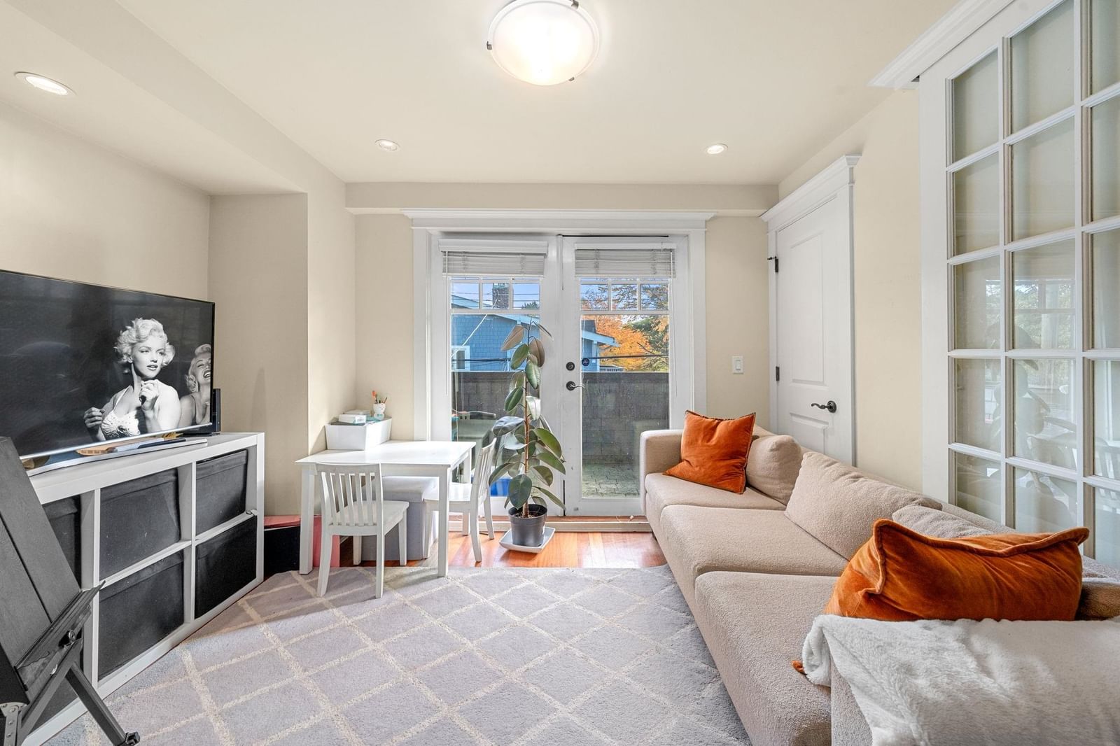 Listing Image 21