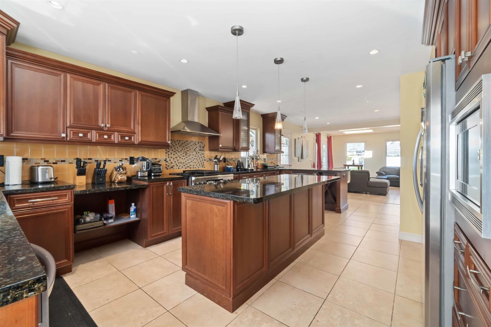 Listing Image 10
