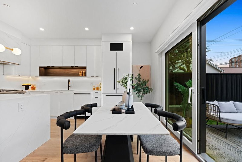 2 - 4549 11th Avenue, Vancouver, V6R 2M5 | Image 3