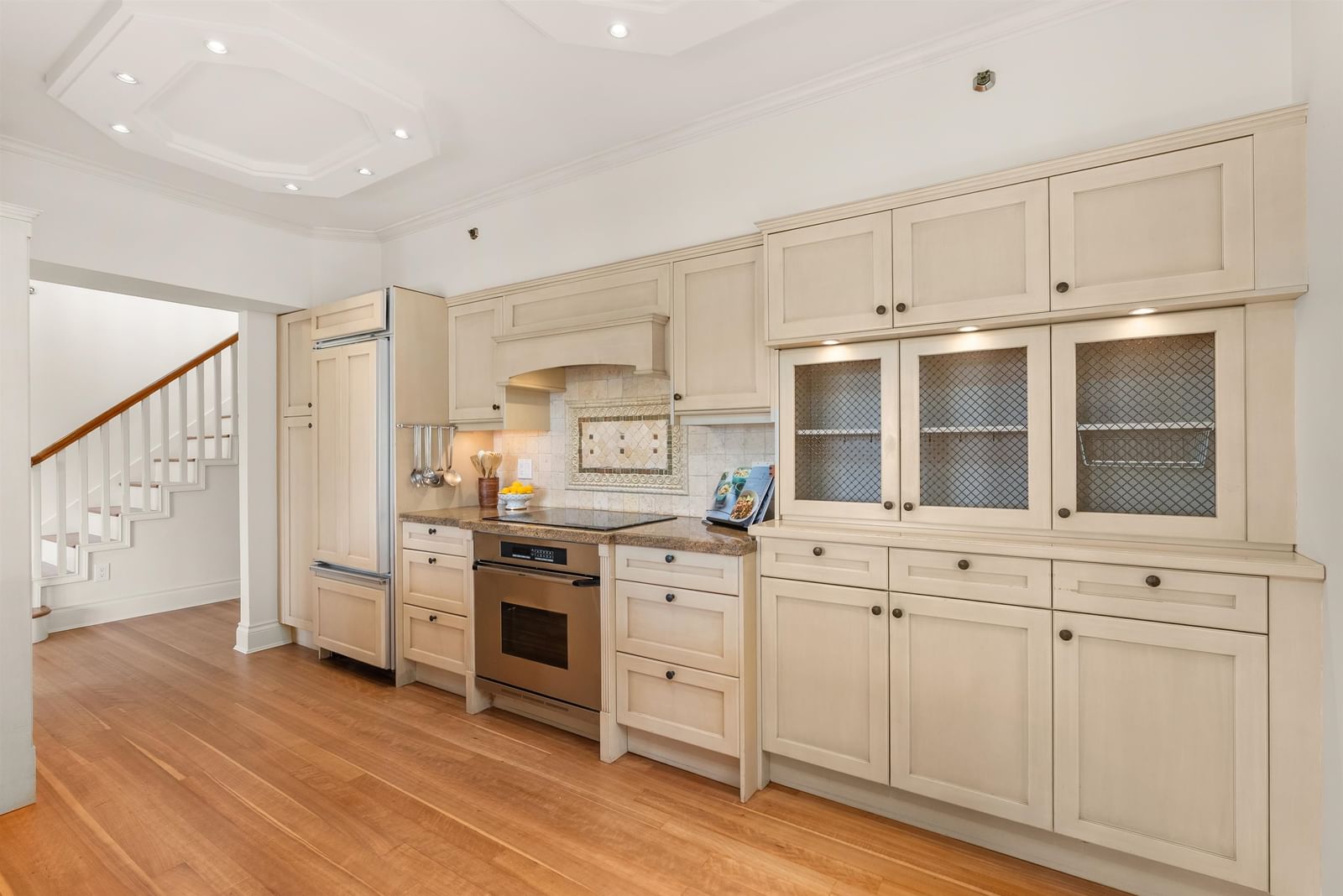 Listing Image 19